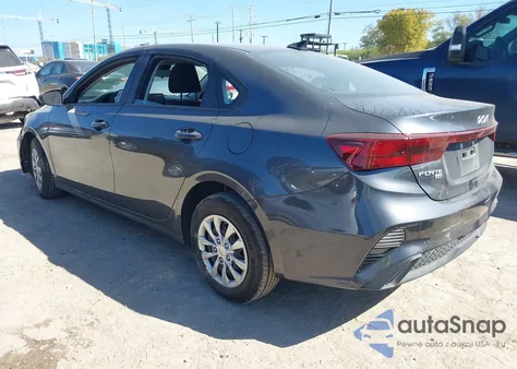 2024 Kia Forte Lx z USA, uszkodzony, nr VIN 3KPF24AD0RE687675